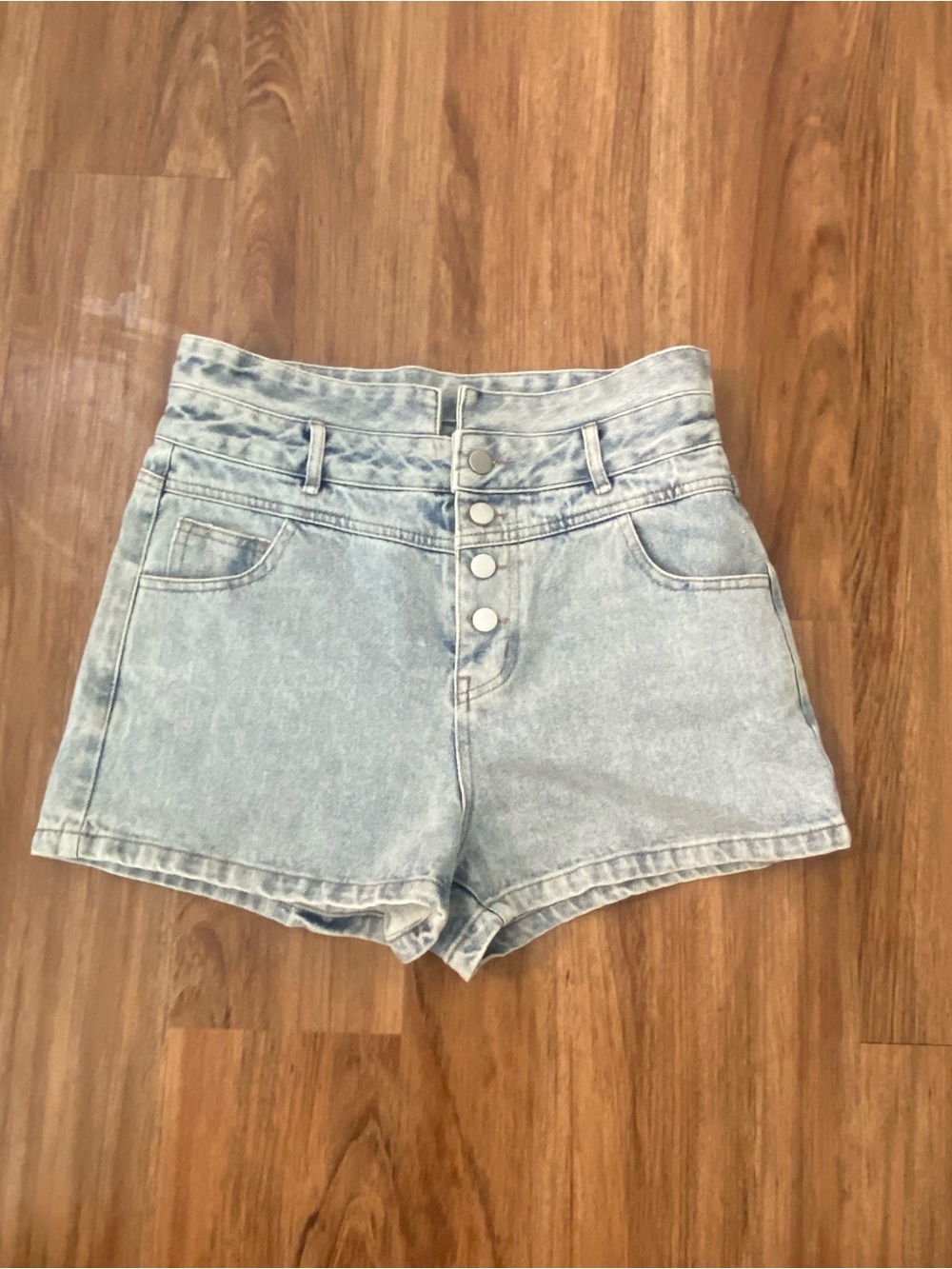 Cloud Ten High-Waisted Button-Fly Denim Shorts Light Wash